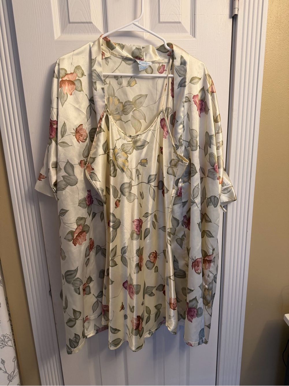 Vintage Floral Satin slip dress & Robe Set - light yellow Gabrielle Intimates